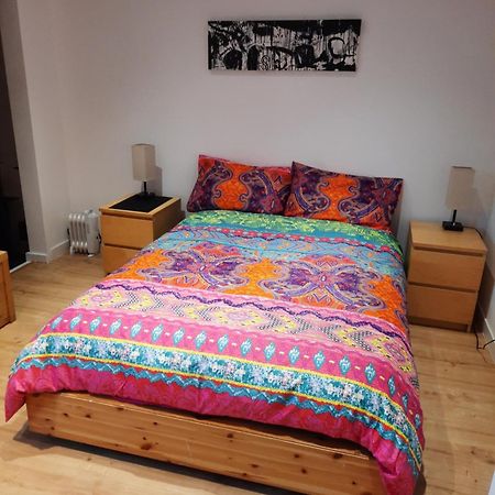 Lovely Home With Full En-Suite Double Bed Rooms Редінг Екстер'єр фото