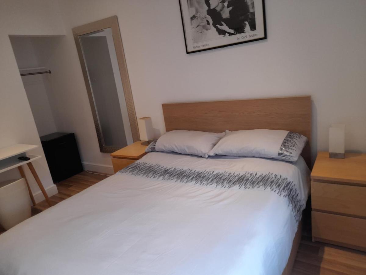Lovely Home With Full En-Suite Double Bed Rooms Редінг Екстер'єр фото