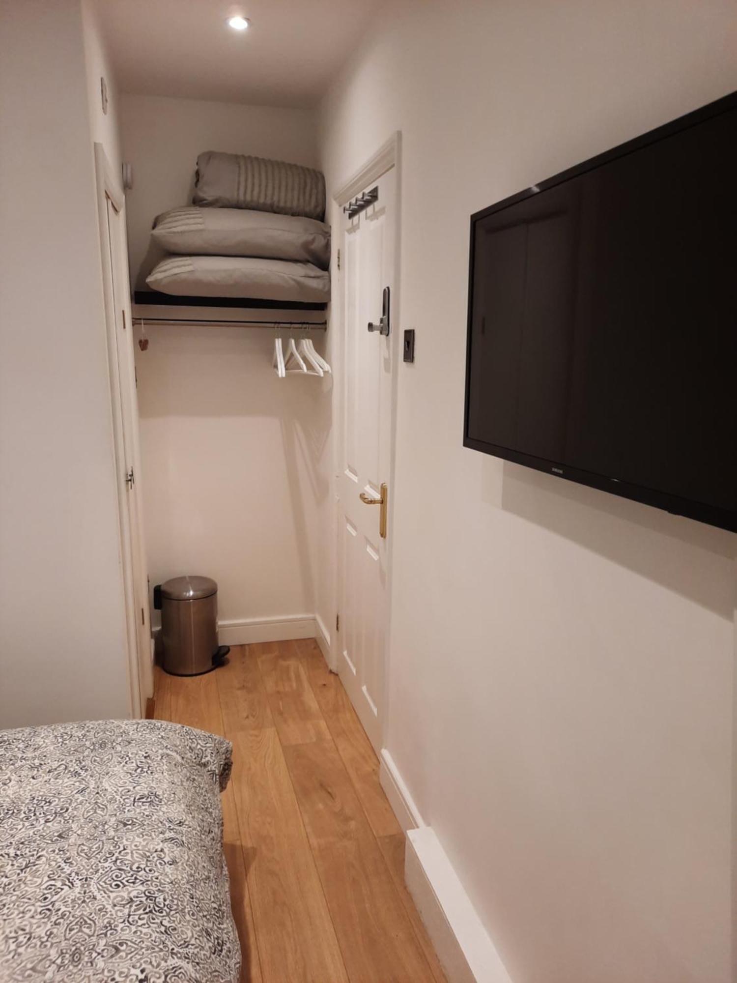 Lovely Home With Full En-Suite Double Bed Rooms Редінг Екстер'єр фото