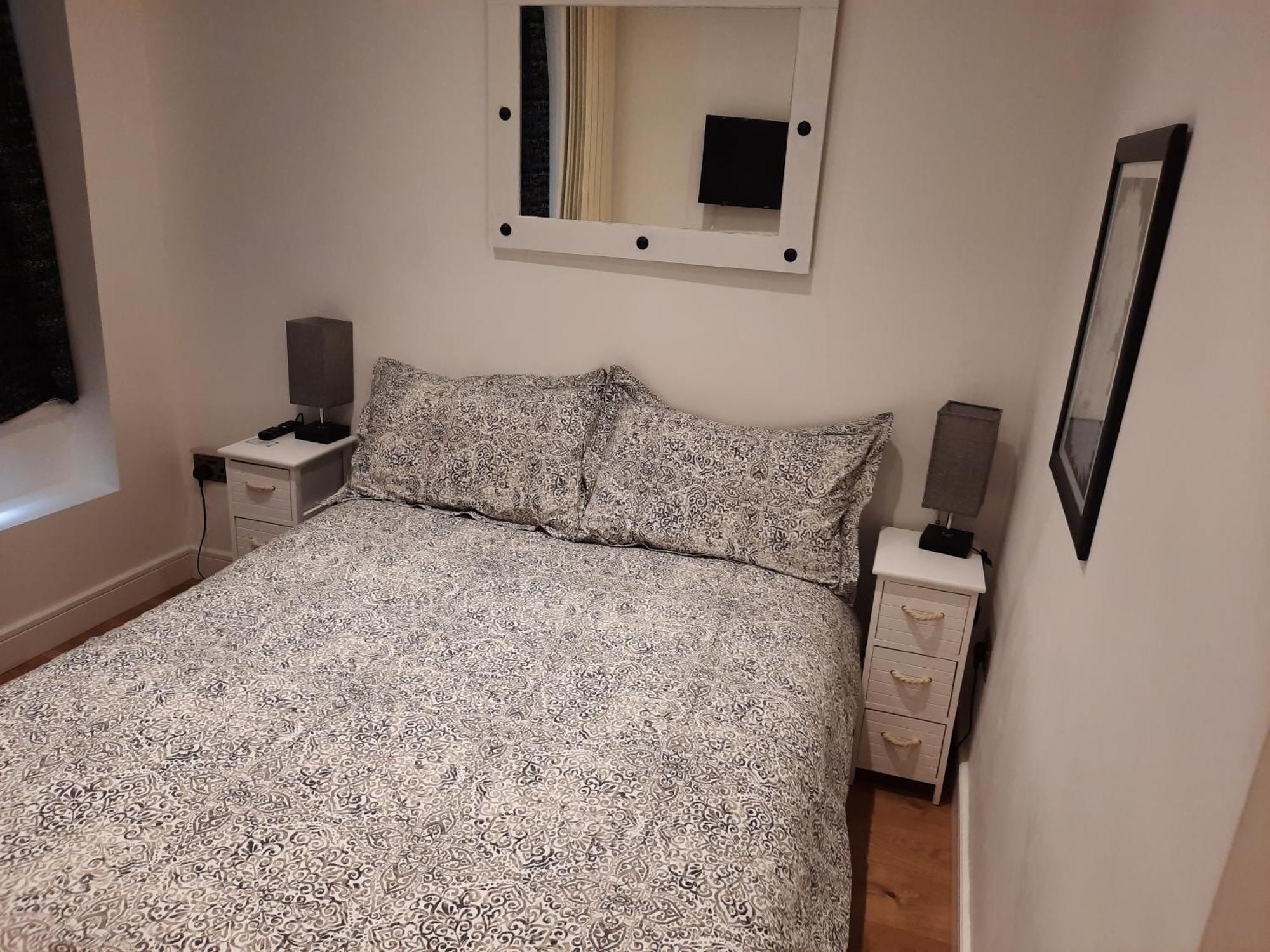 Lovely Home With Full En-Suite Double Bed Rooms Редінг Екстер'єр фото